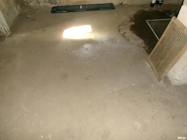 $29,500 | 2328 West Antoinette Street, Peoria, IL 61605