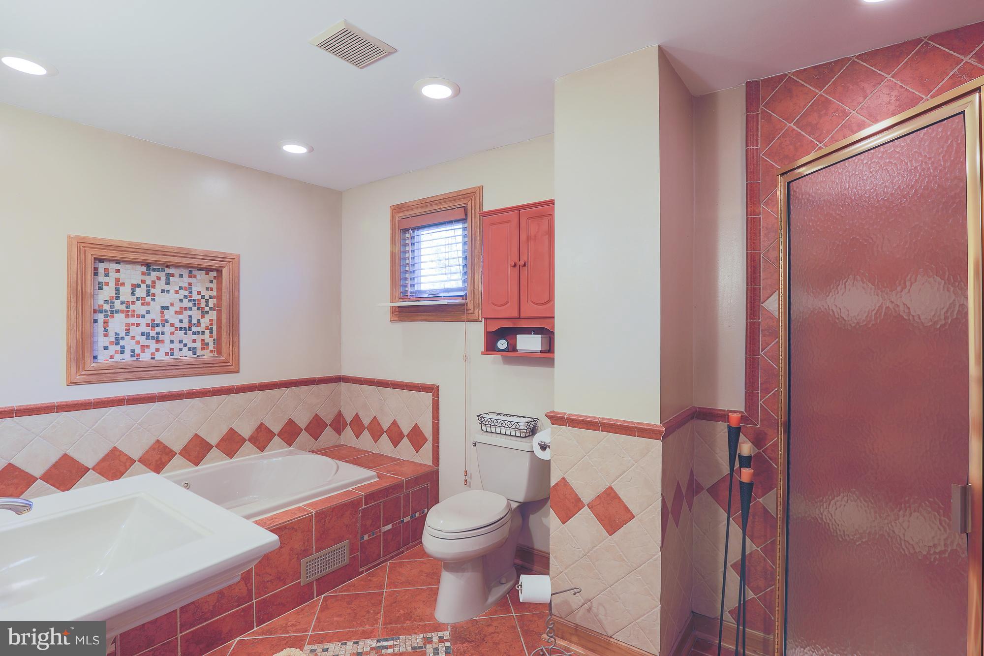 4003 Winlee Road Randallstown, MD 21133 - Photo 18 of 29 Bath (Master)