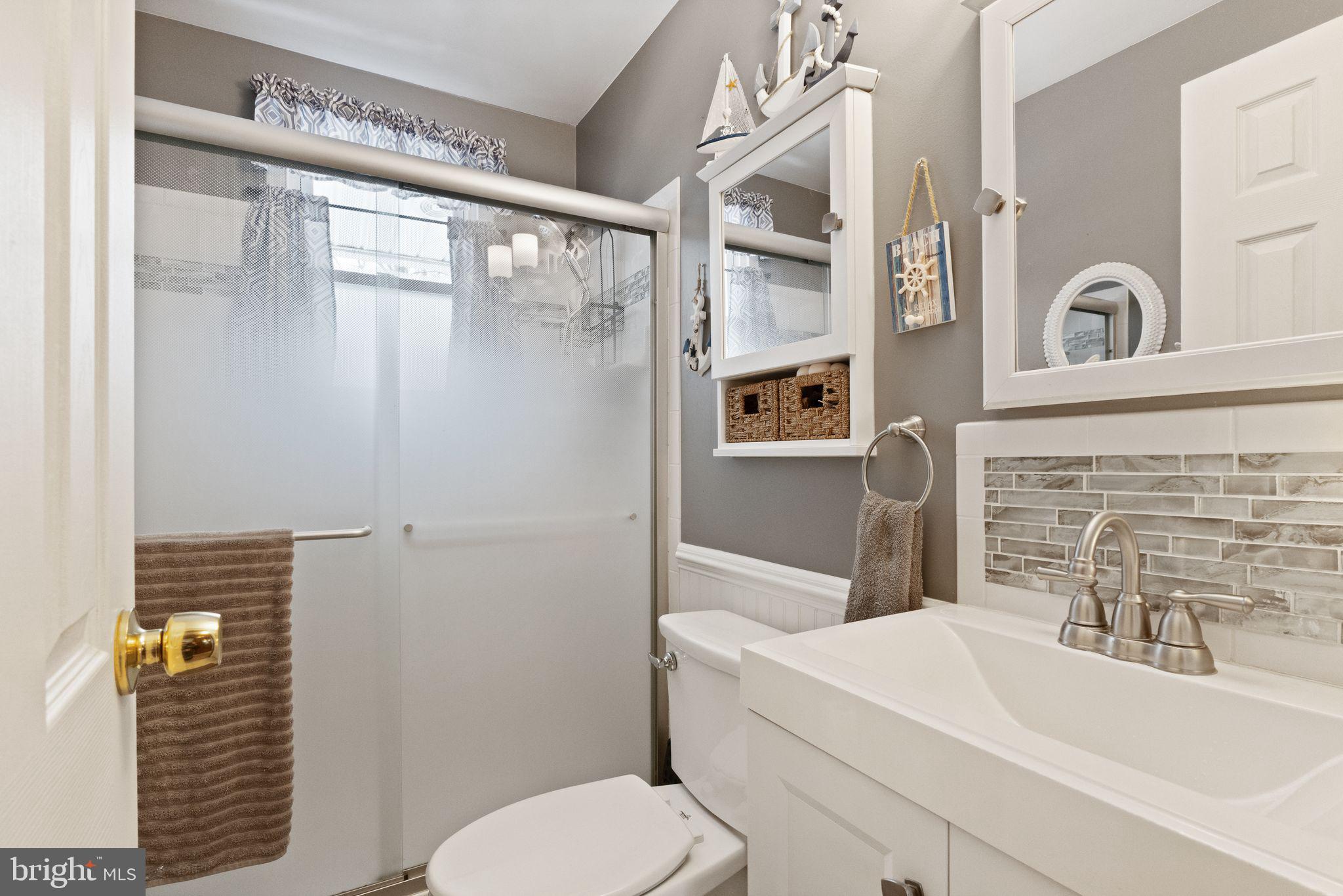 7411 Bull Run Road Manassas, VA 20111 - Photo 19 of 55 Full Bathroom