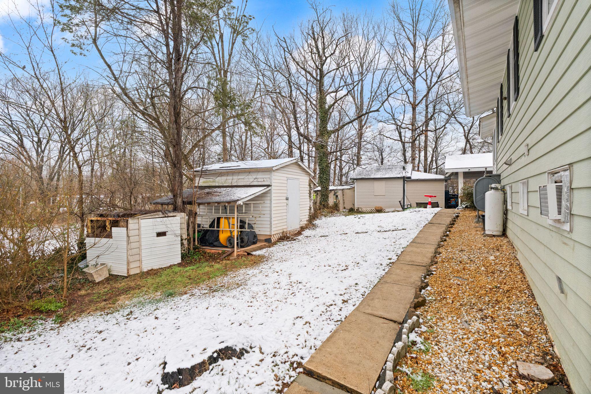7411 Bull Run Road Manassas, VA 20111 - Photo 46 of 55 Rear Exterior
