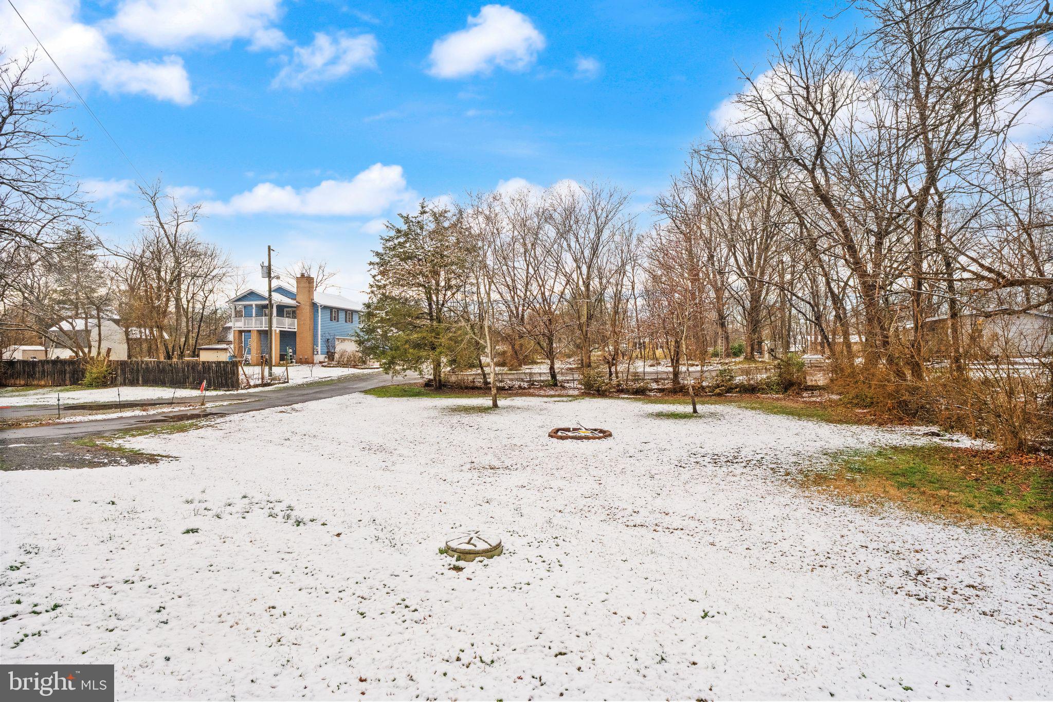 7411 Bull Run Road Manassas, VA 20111 - Photo 50 of 55 Large Side Yard