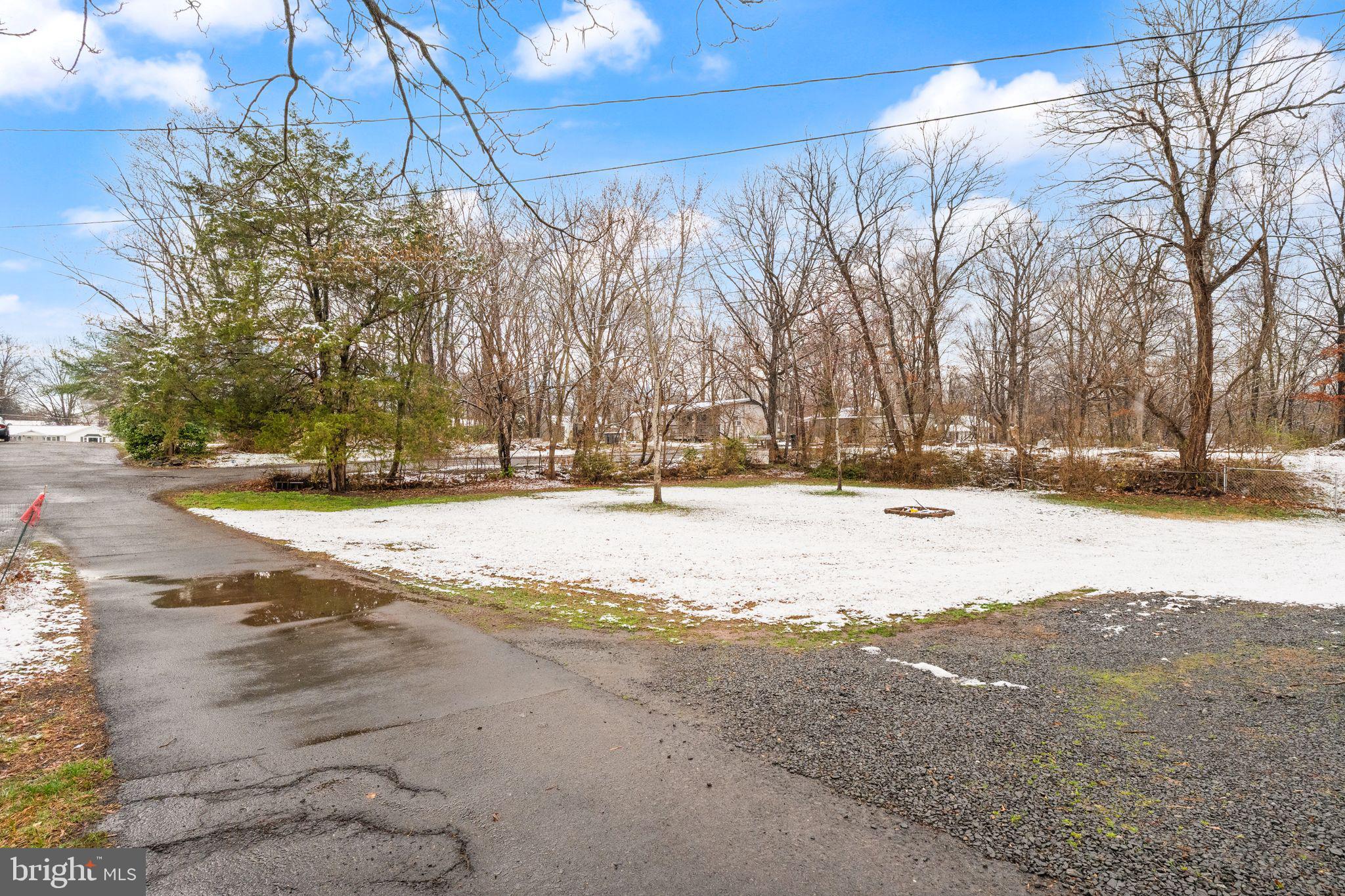 7411 Bull Run Road Manassas, VA 20111 - Photo 52 of 55 Large Side Yard