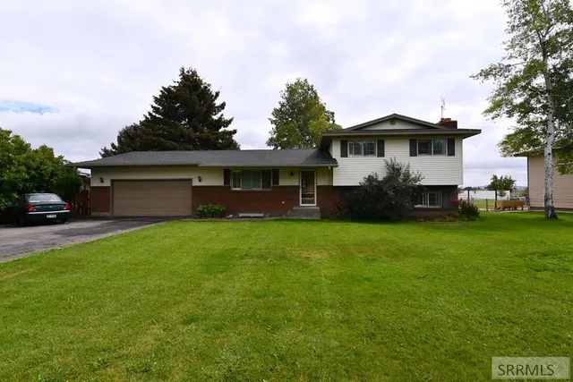 $389,999 | 10230 North Dorian Avenue, Idaho Falls, ID 83401