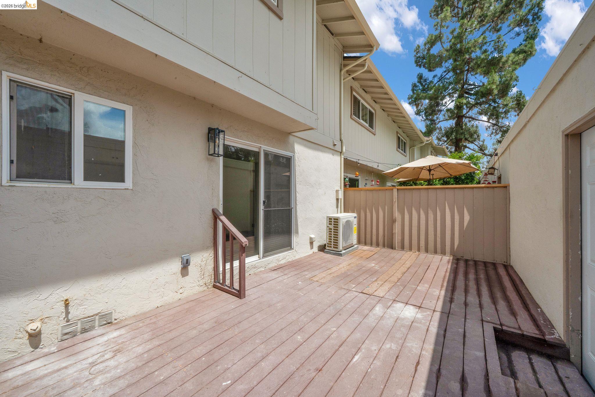 1808 Wildbrook Court, Unit D Concord, CA 94521 - Photo 42 of 47 a view of a backyard of a house