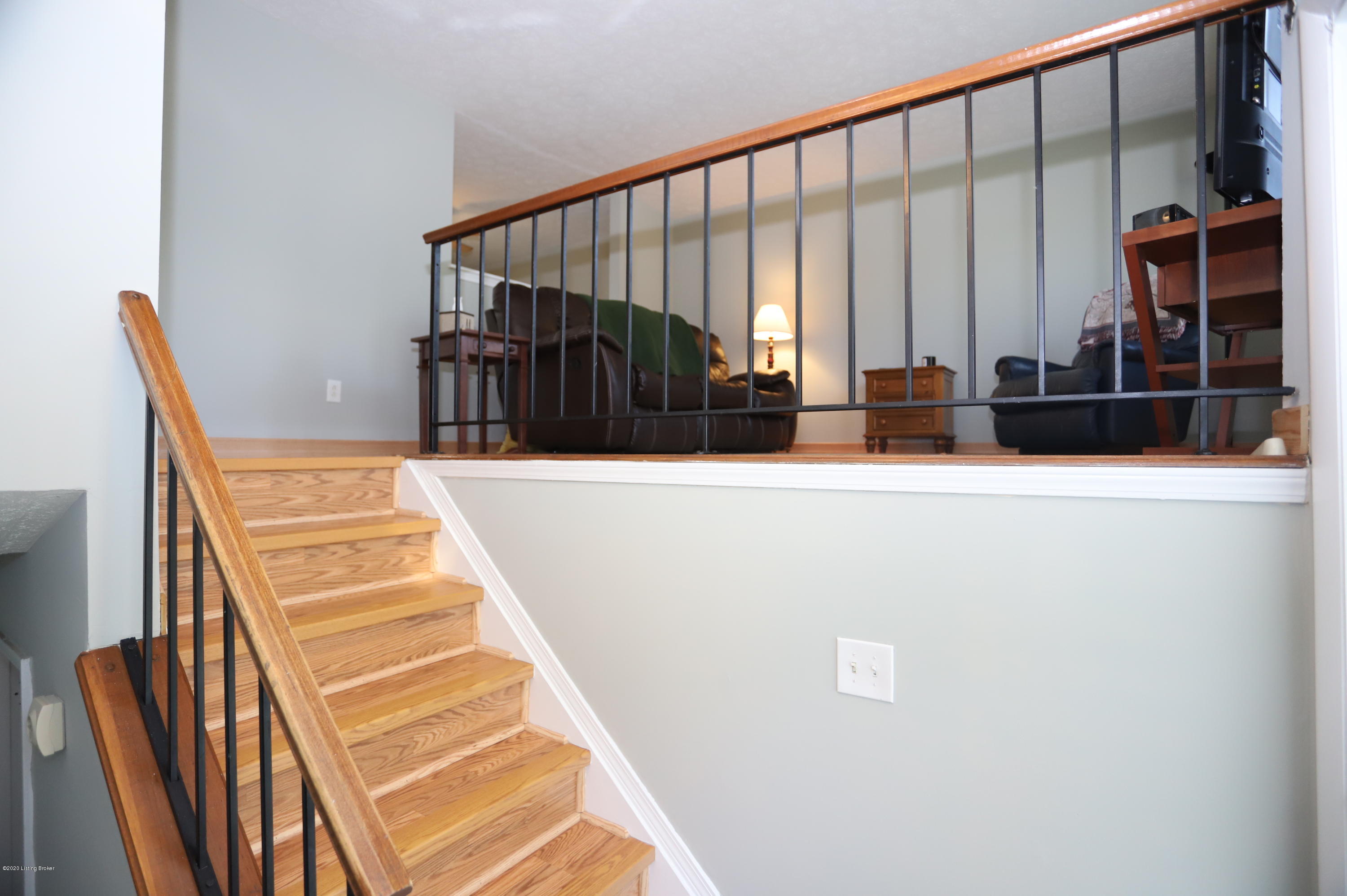 9528 Fairground Road Louisville, KY 40291 - Photo 3 of 55 stairs