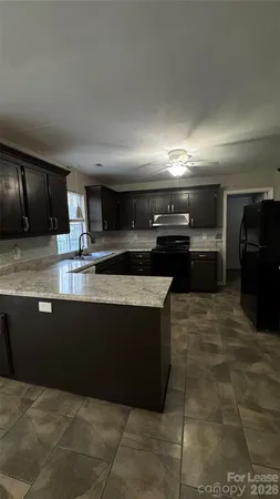 $2,200 | 2206 Killarney Place, Charlotte, NC 28262