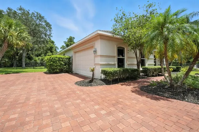 $649,900 | 7 Old McDuffie Circle, Ormond Beach, FL 32174