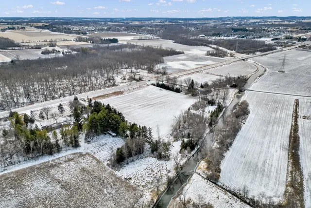 $357,000 | 60 Jackson Wi 53037, Jackson, WI 53037