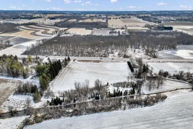 $357,000 | 60 Jackson Wi 53037, Jackson, WI 53037