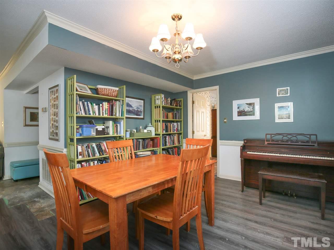 6418 Meadow View Drive Raleigh, NC 27609 - Photo 8 of 25