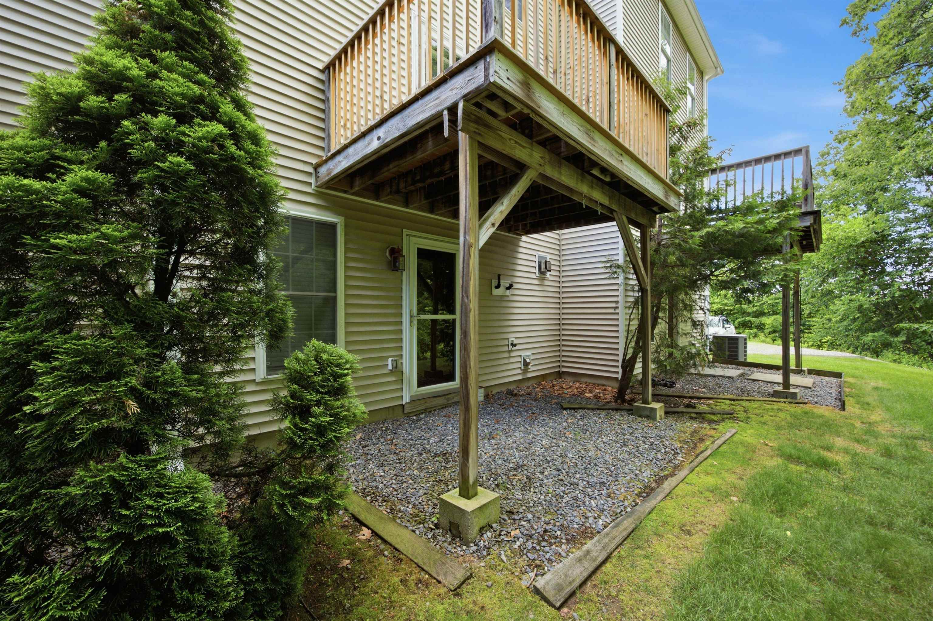29 Melissa Way, Unit B Laconia, NH 03246 - Photo 8 of 56