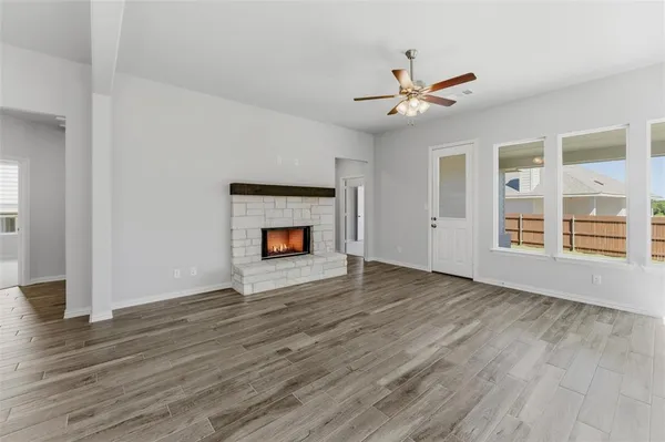 $369,900 | 1225 Sabine River Lane, Springtown, TX 76082