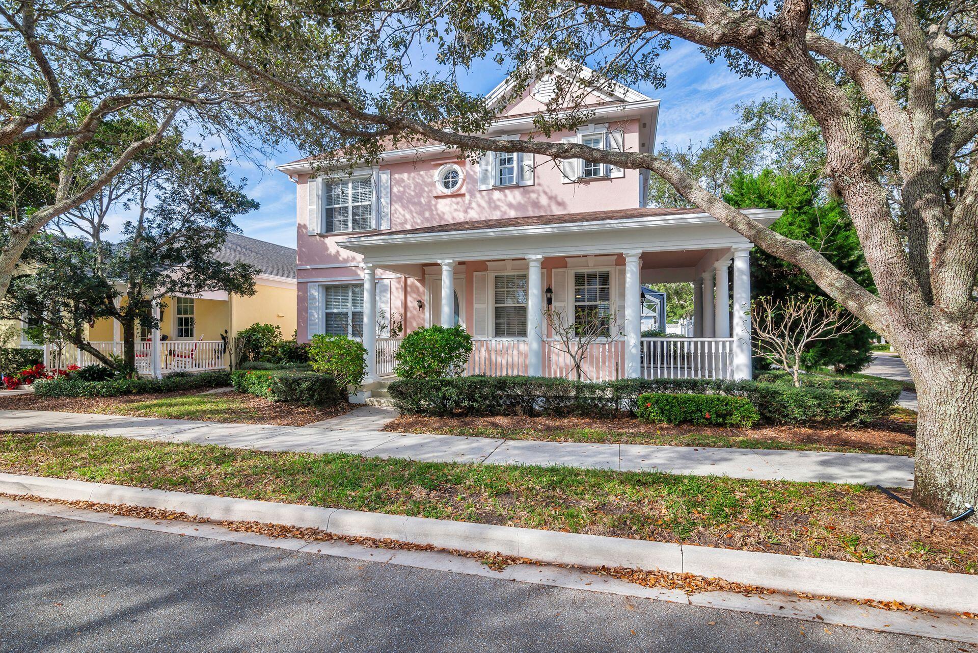 214 New Haven Boulevard Jupiter, FL 33458 - Photo 31 of 40 front view of house with a yard
