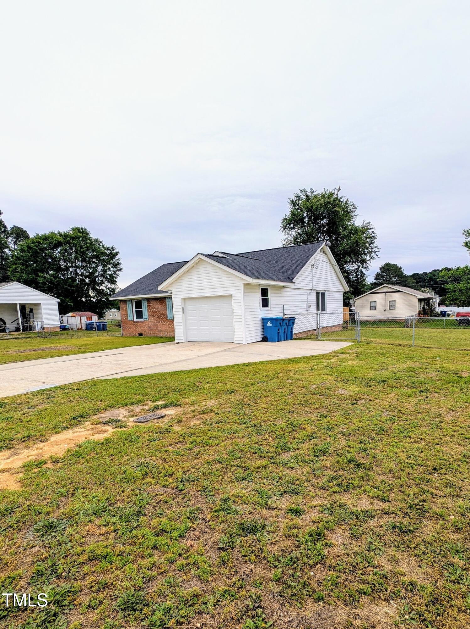 1602 Fairground Road Dunn, NC 28334 - Photo 22 of 23 front yard