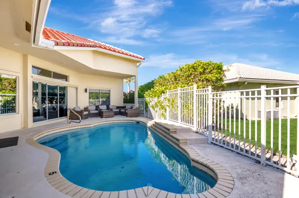 $950,000 | 22330 Kettle Creek Way, Boca Raton, FL 33428