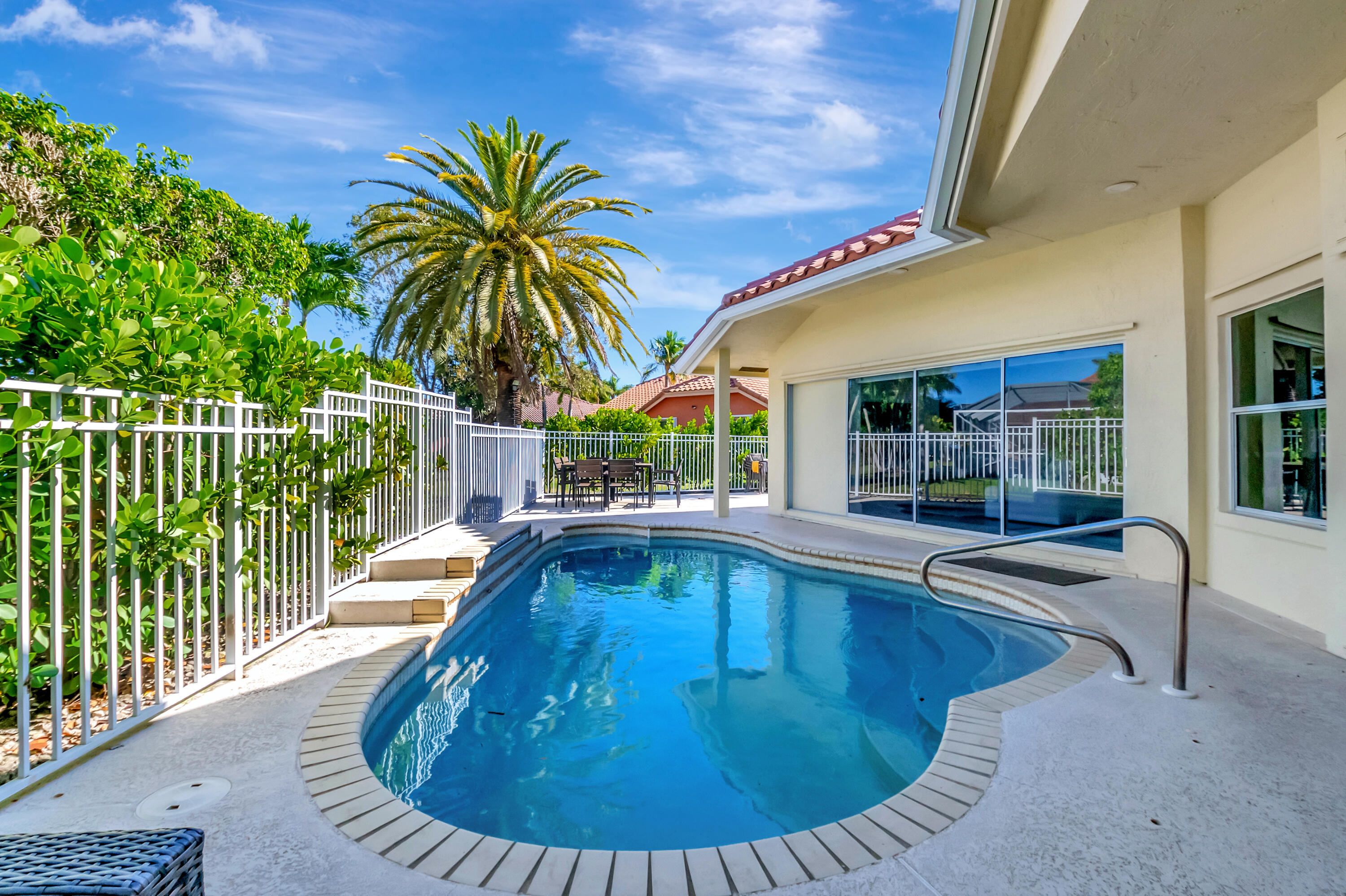 22330 Kettle Creek Way Boca Raton, FL 33428 - Photo 28 of 75 a view of swimming pool with seating area