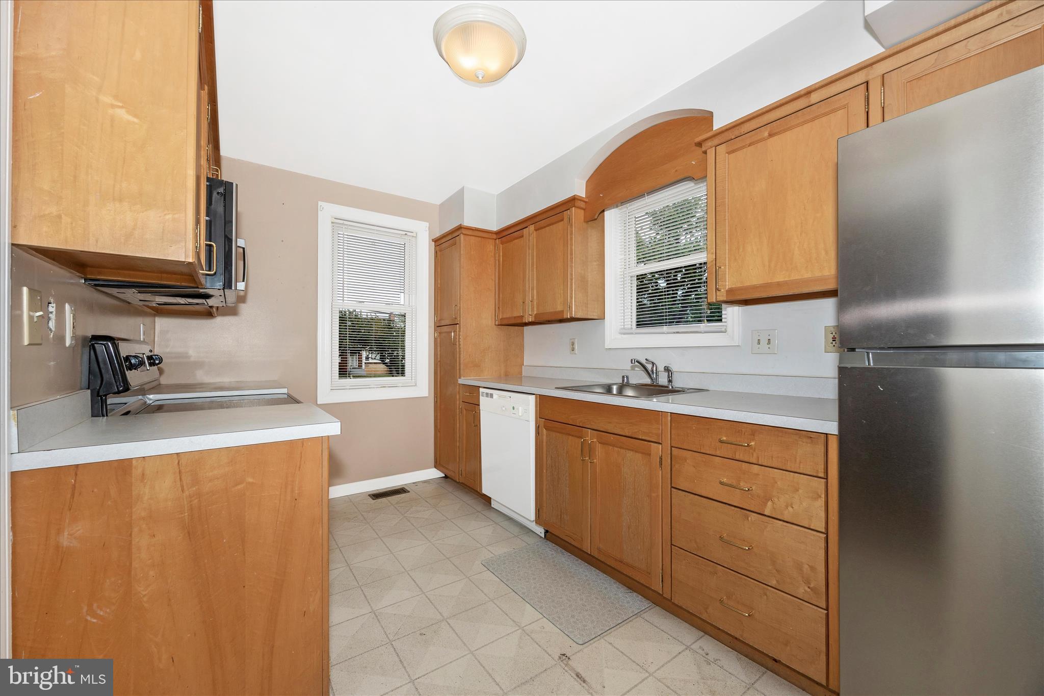 25628 Ridge Road Damascus, MD 20872 - Photo 11 of 42 OLIA5340