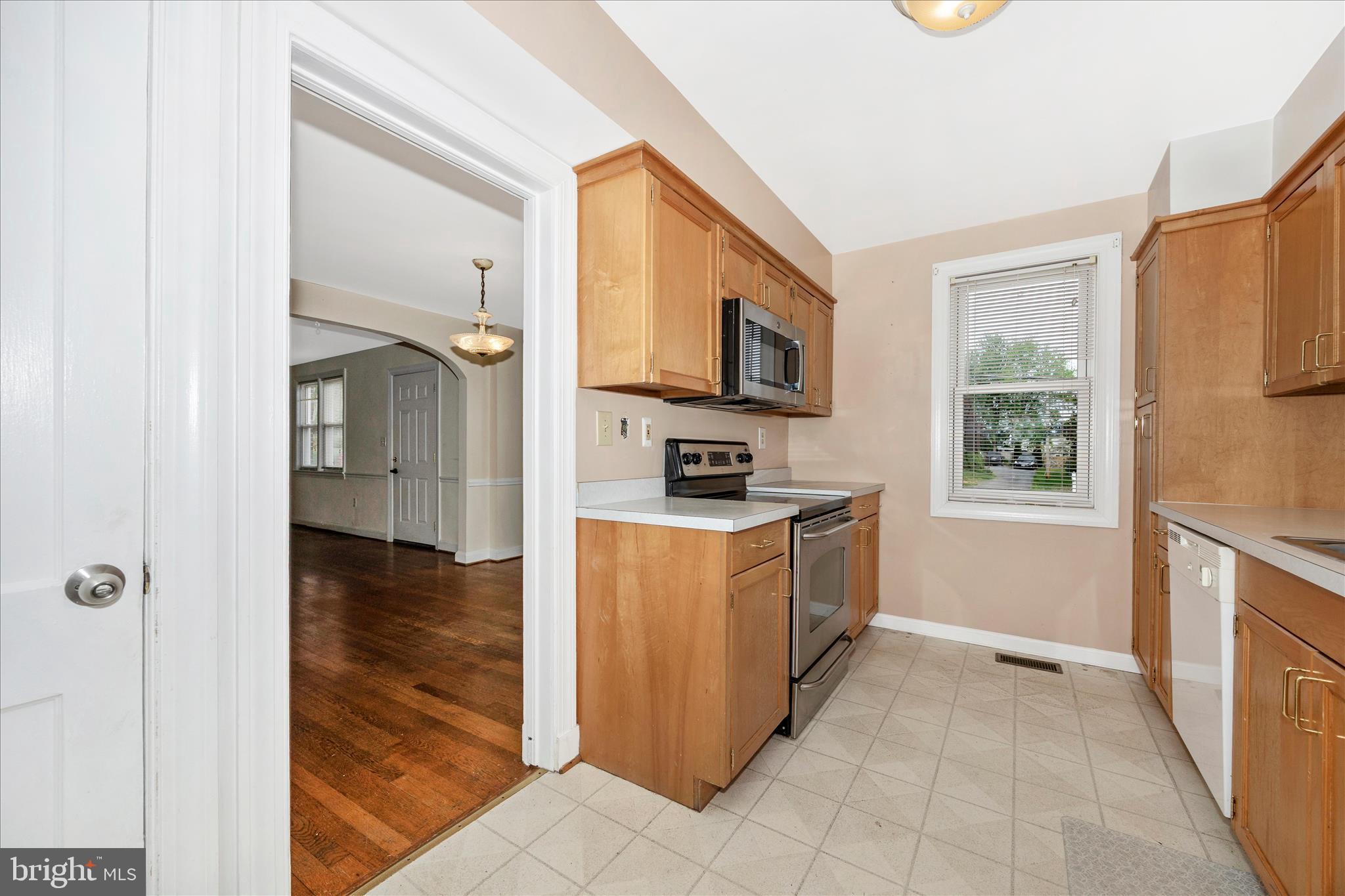 25628 Ridge Road Damascus, MD 20872 - Photo 13 of 42 OLIA5344