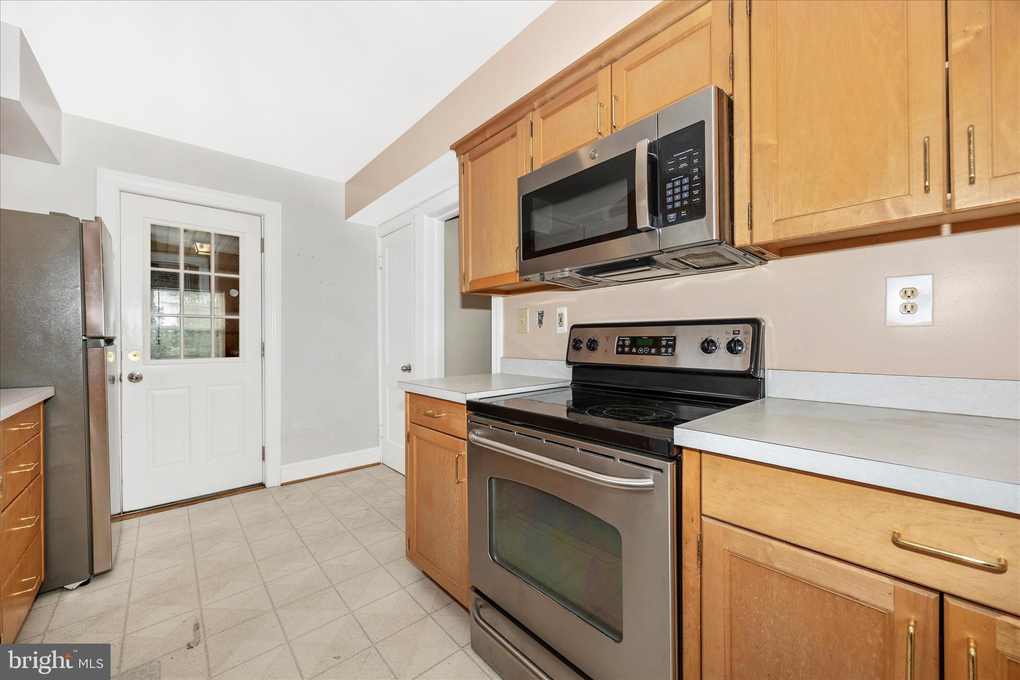 25628 Ridge Road Damascus, MD 20872 - Photo 15 of 42 OLIA5347