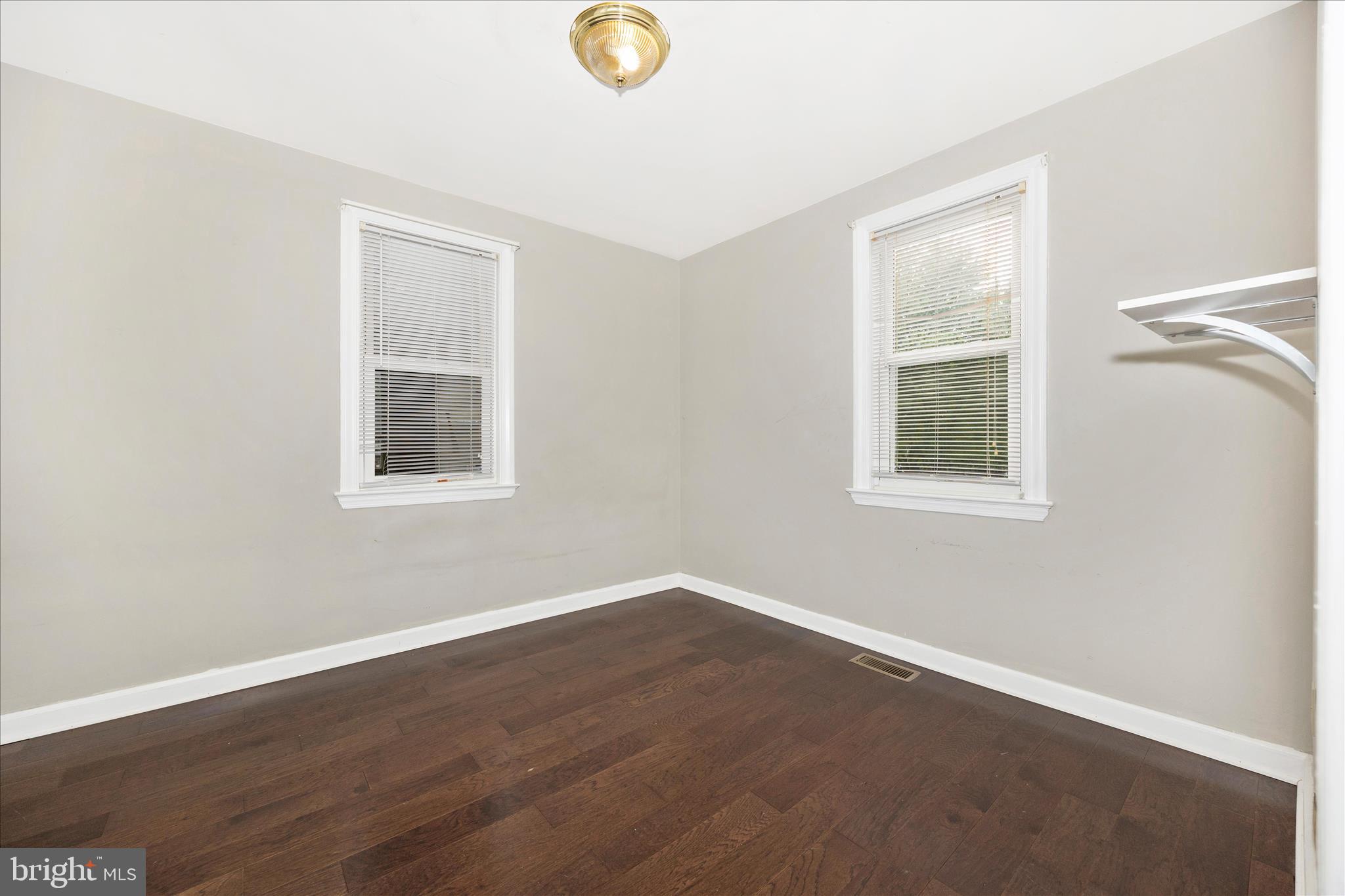 25628 Ridge Road Damascus, MD 20872 - Photo 19 of 42 OLIA5356