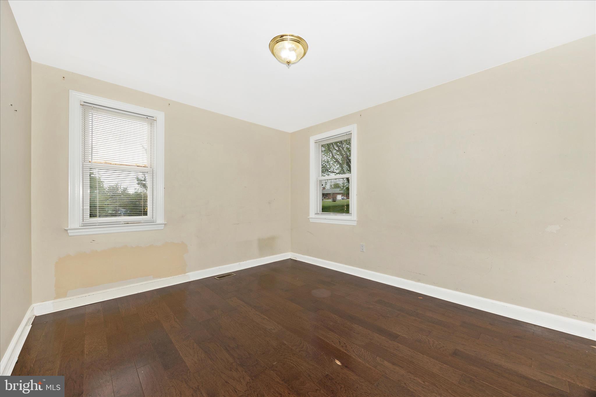 25628 Ridge Road Damascus, MD 20872 - Photo 21 of 42 OLIA5361