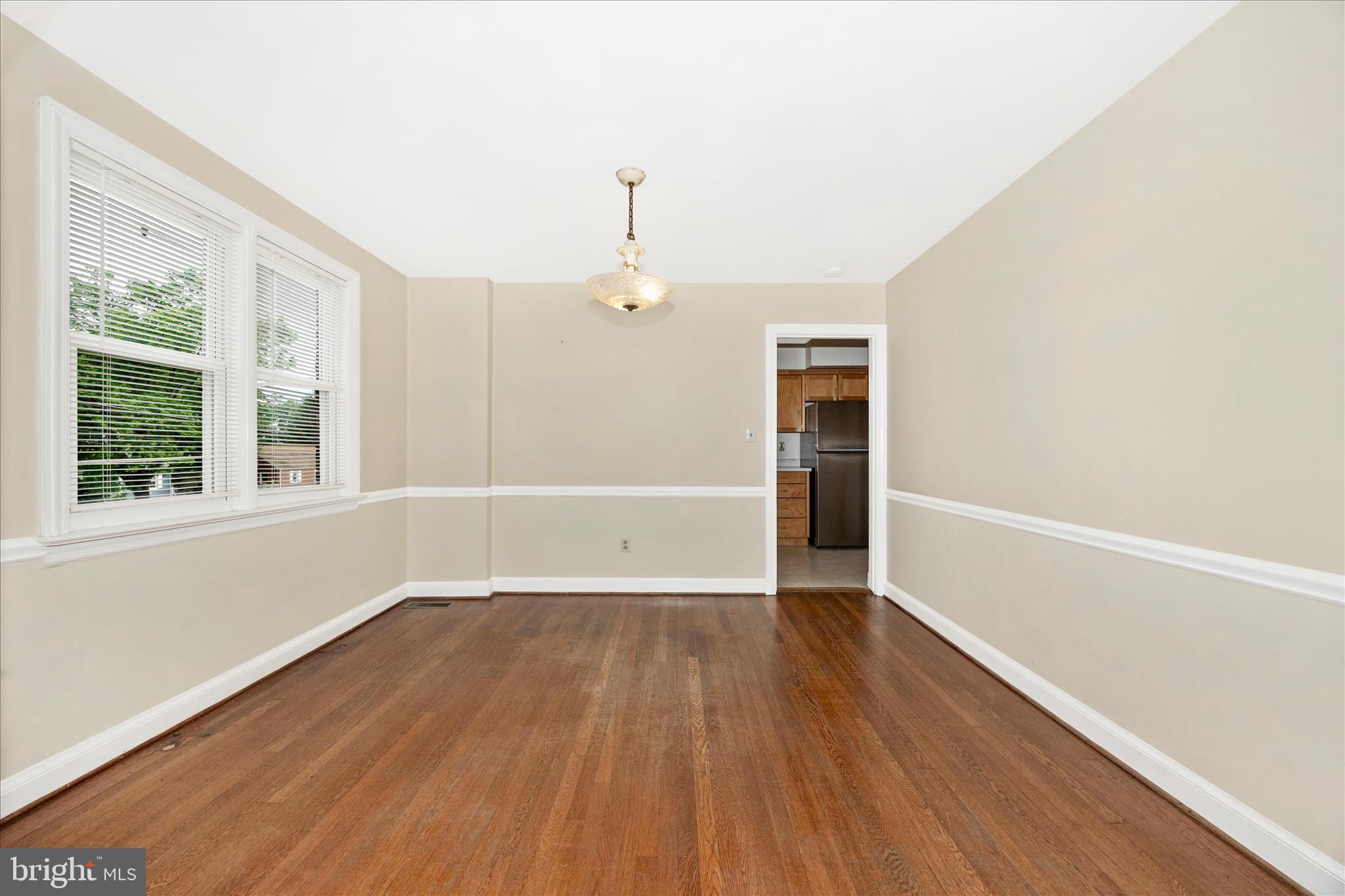 25628 Ridge Road Damascus, MD 20872 - Photo 7 of 42 OLIA5330