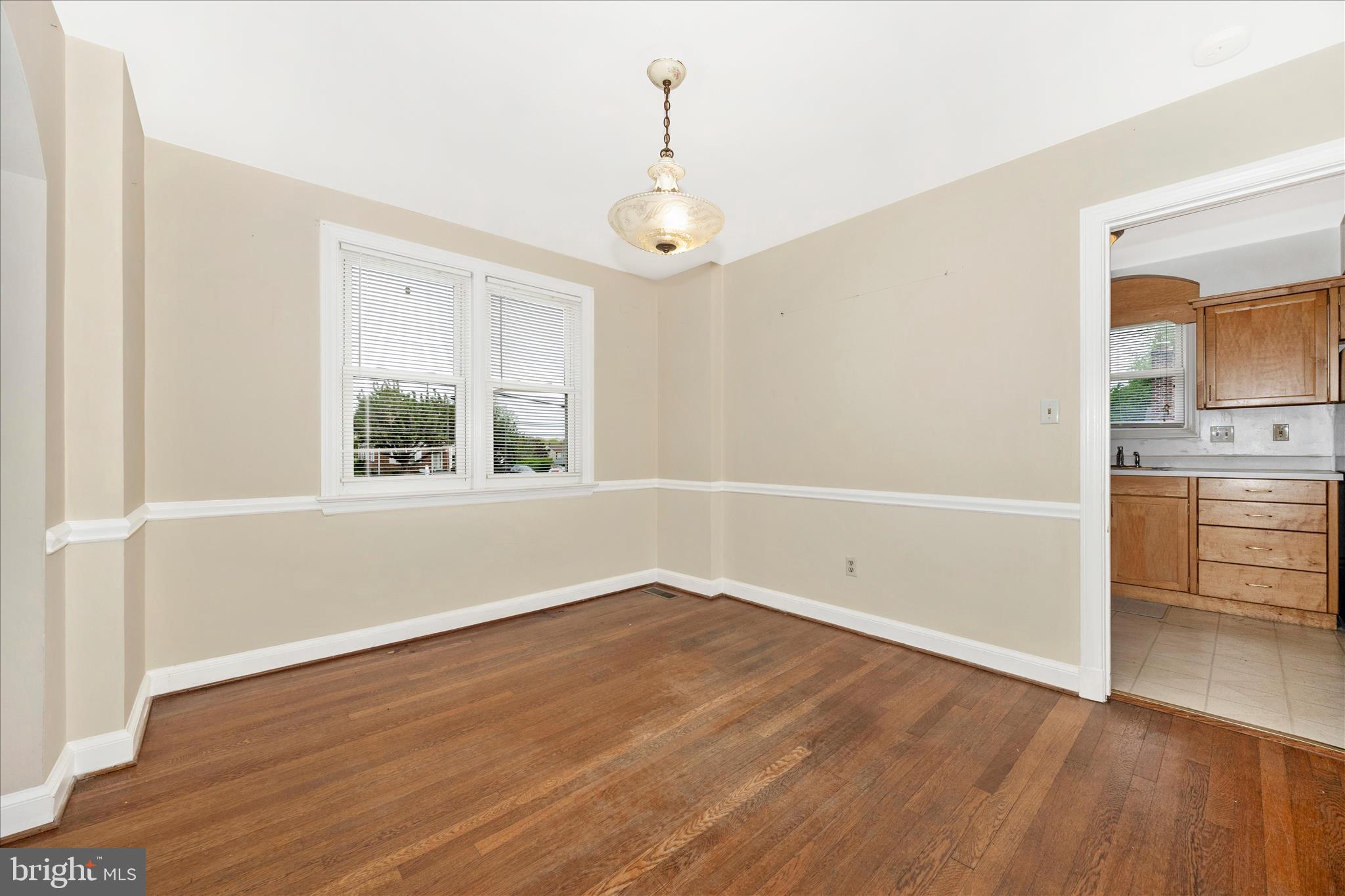 25628 Ridge Road Damascus, MD 20872 - Photo 8 of 42 OLIA5333