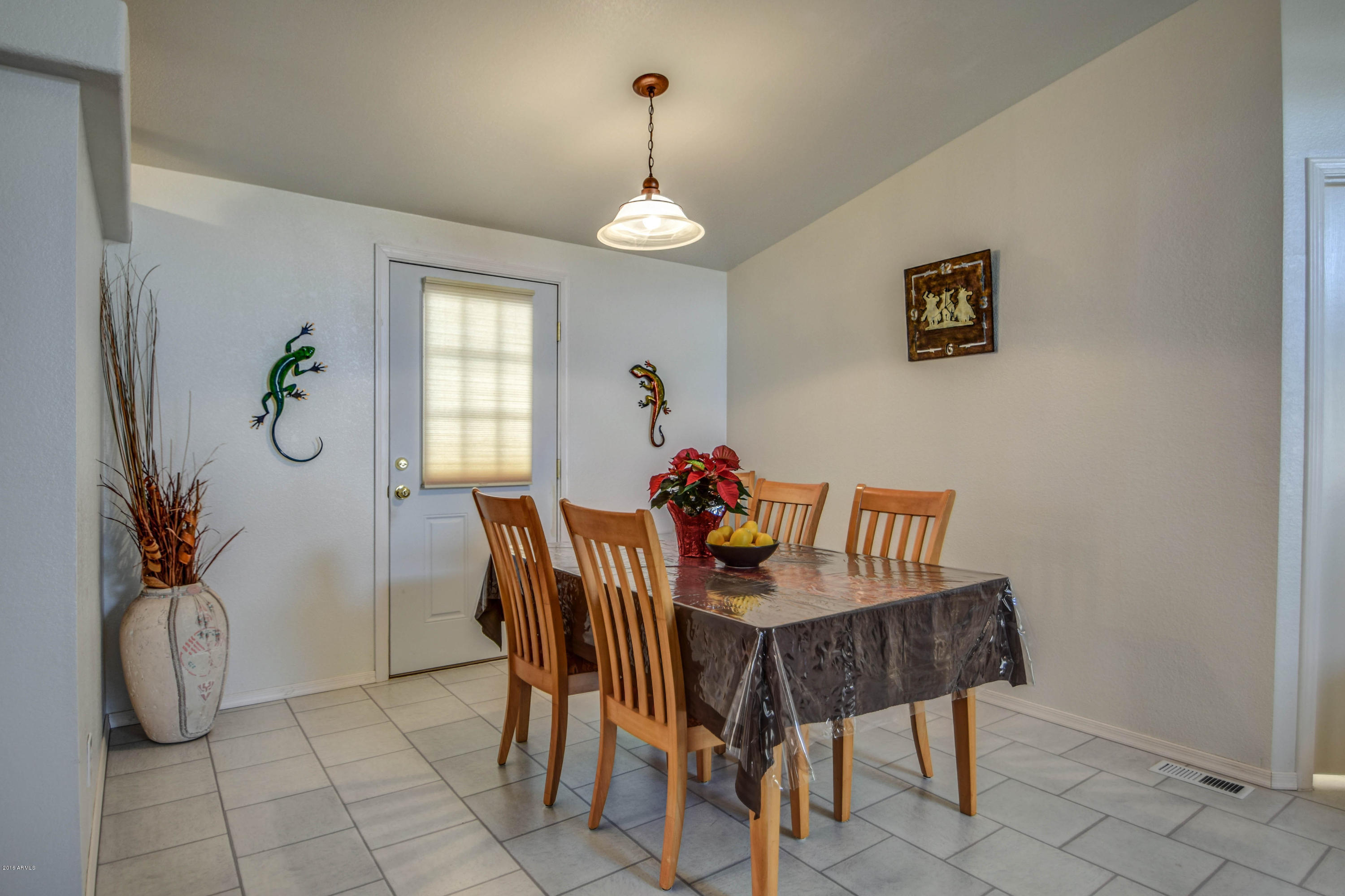 51989 West Quail Run Road Maricopa, AZ 85139 - Photo 24 of 51 Dining 2