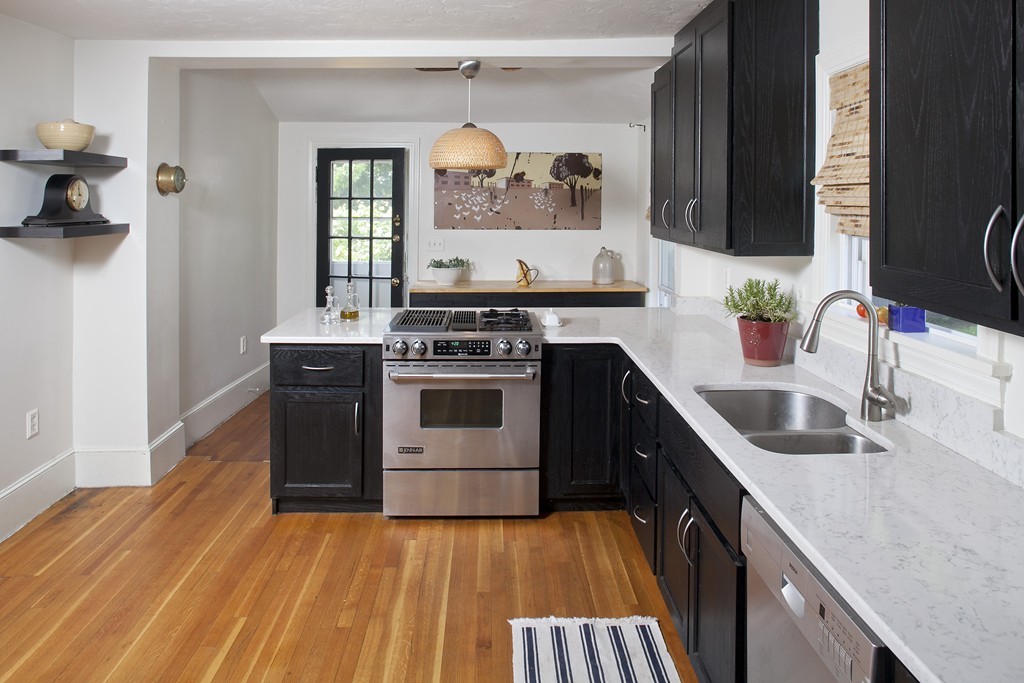 23 A Street Hull, MA 02045 - Photo 3 of 25