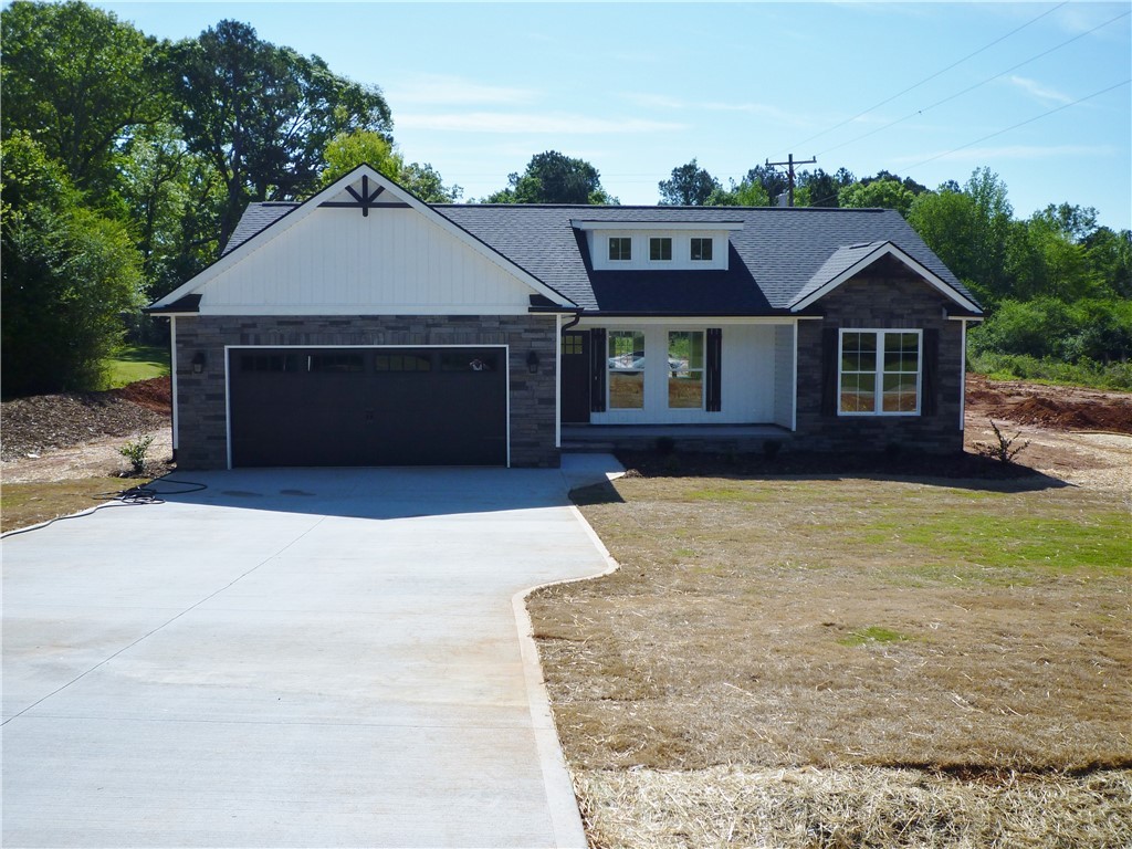 401 Nelson Drive Anderson, SC 29621 - Photo 1 of 26 Gallery Image 1