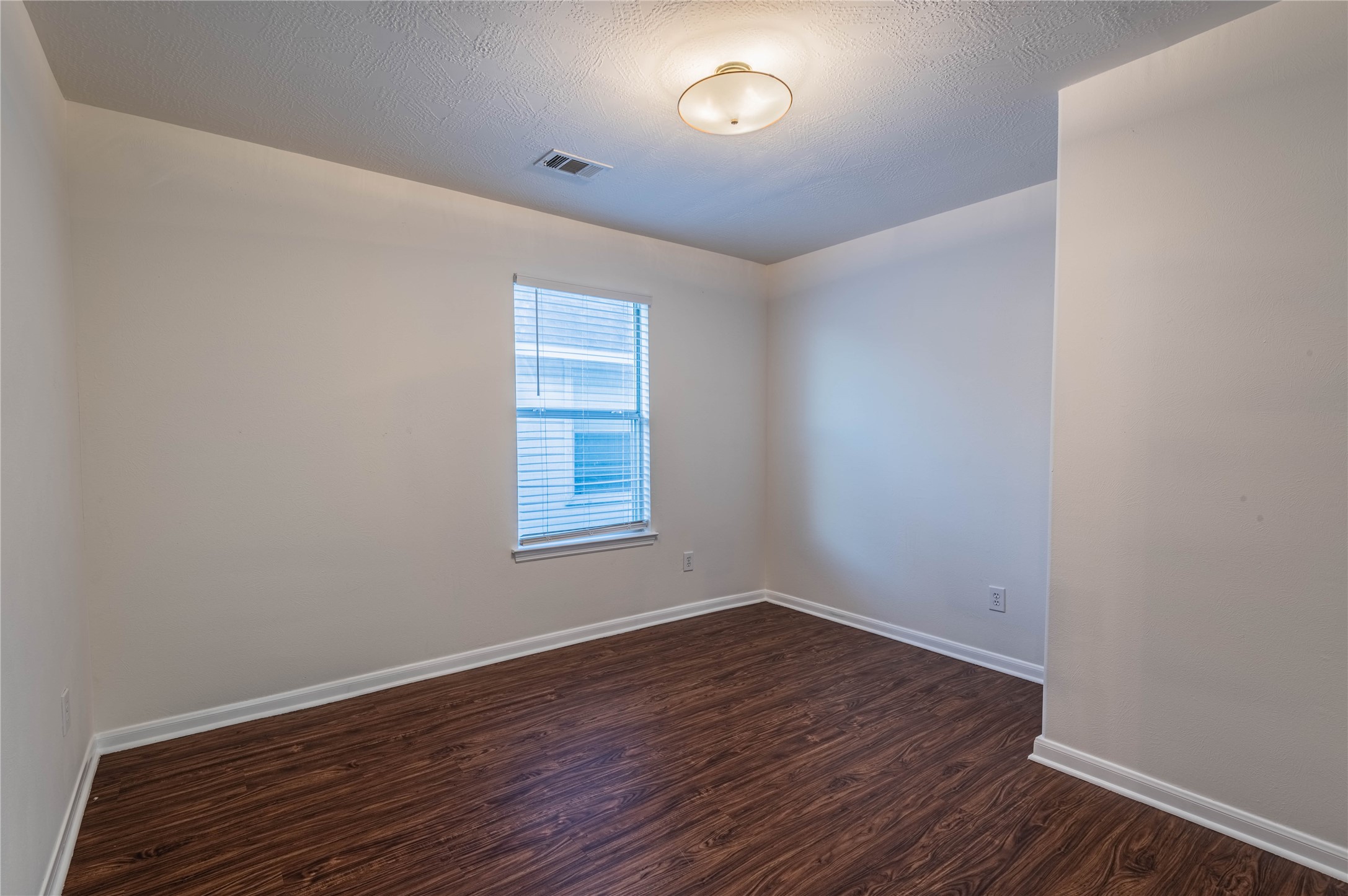 6303 Faulkner Ridge Drive Katy, TX 77450 - Photo 14 of 16 Gallery Image 14