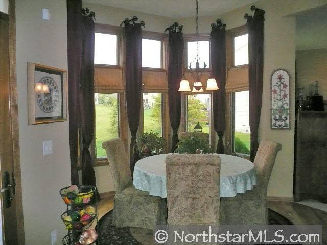 7639 Ridgeview Way Chanhassen, MN 55317 - Photo 6 of 10