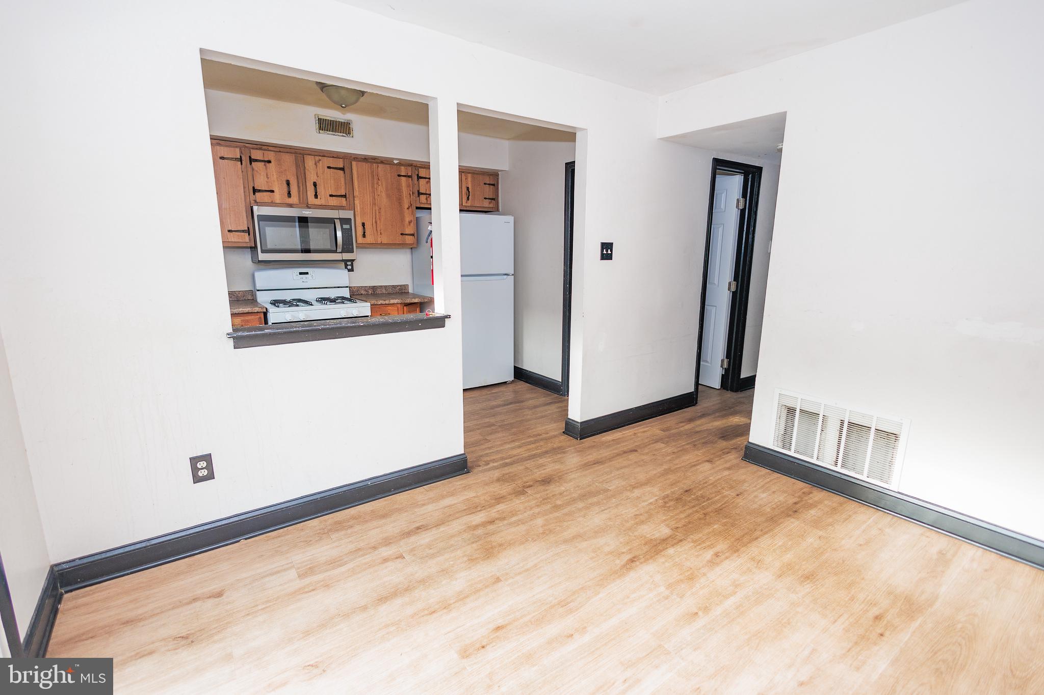 32 Beau Rivage Drive Glassboro, NJ 08028 - Photo 9 of 18
