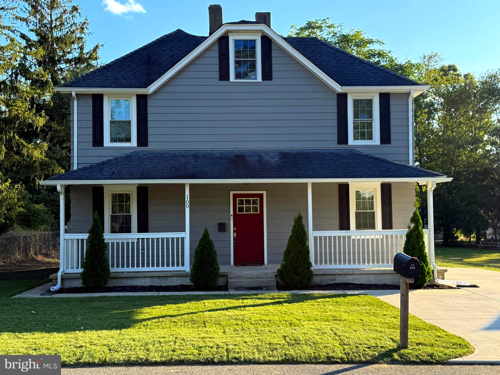 100 North 1st Road Hammonton, NJ 08037 - Photo 1 of 47 a view of front of house with a yard