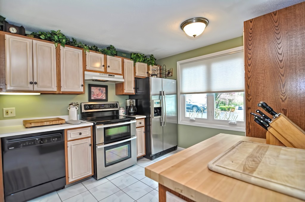 23 Stone Ridge Road, Unit 23 Franklin, MA 02038 - Photo 5 of 30 Gallery Image 5