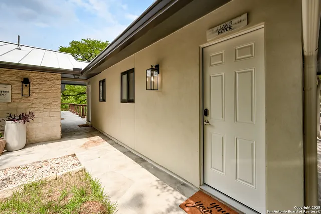 $3,990,000 | 2865 Edgegrove, Canyon Lake, TX 78133