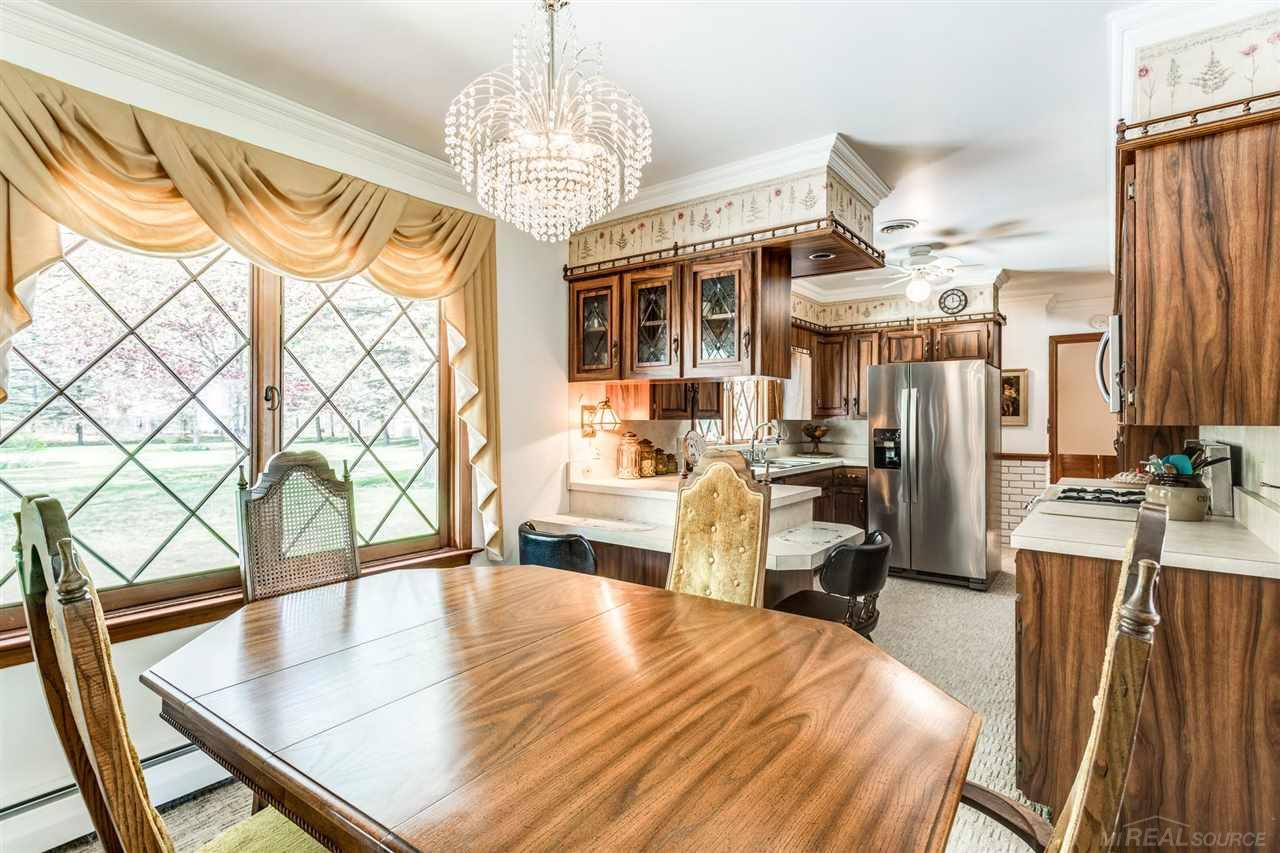 2931 Michigan Road Port Huron, MI 48060 - Photo 24 of 53 Dining Room