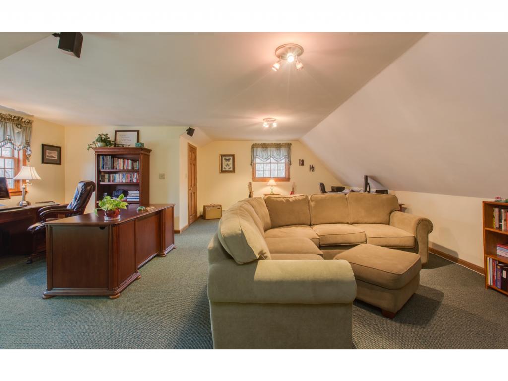 63 Frost Road Derry, NH 03038 - Photo 17 of 36 Gallery Image 17