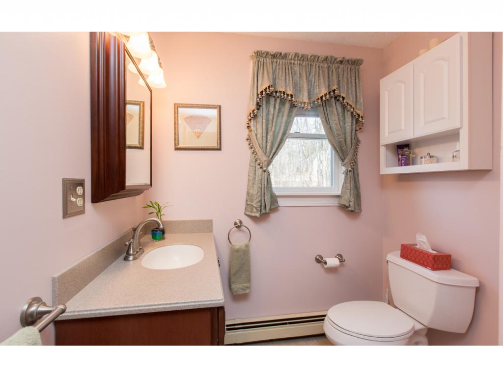63 Frost Road Derry, NH 03038 - Photo 25 of 36 Gallery Image 25