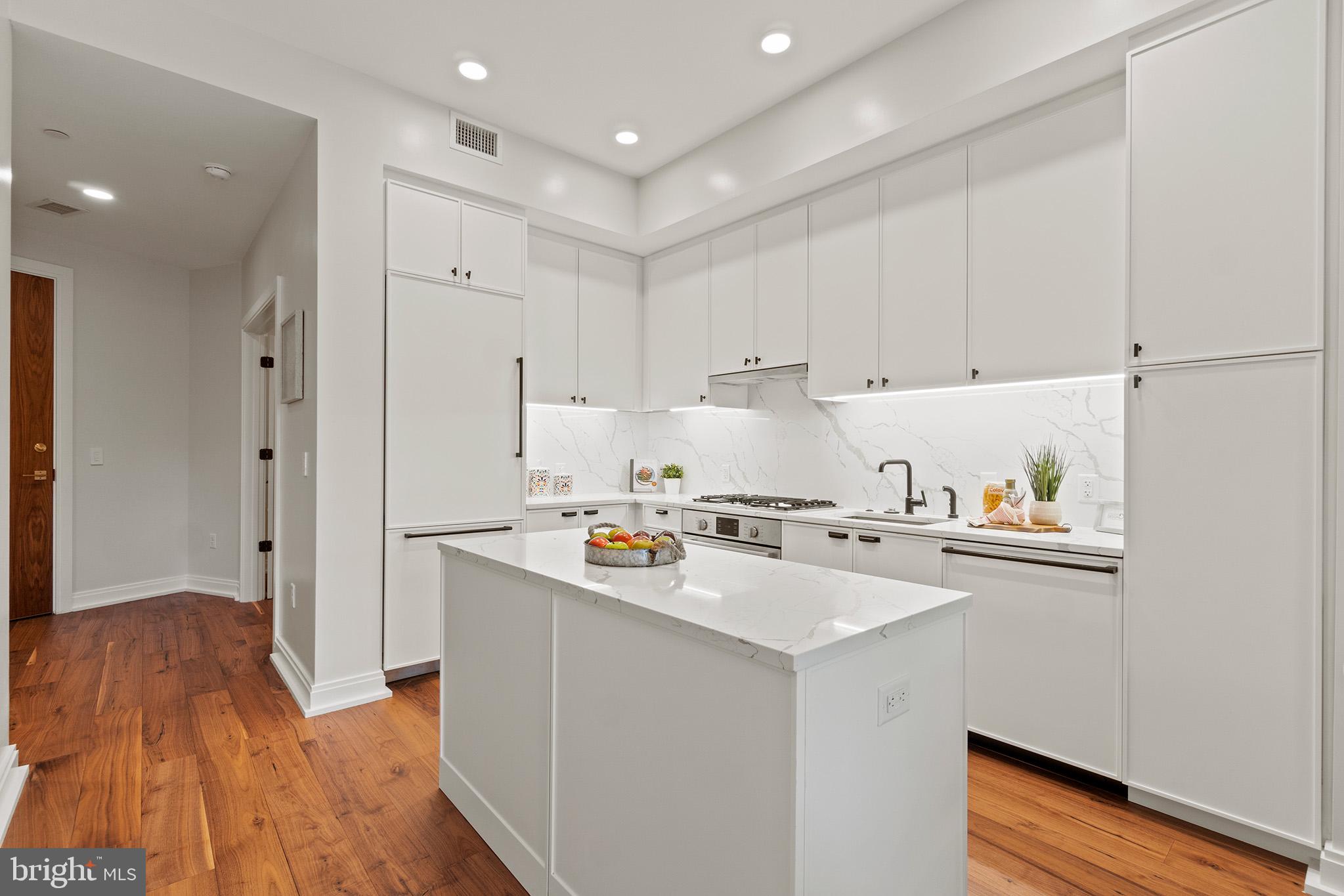 1111 Pennsylvania Ave. Southeast, Unit 207 Washington, DC 20003 - Photo 5 of 19