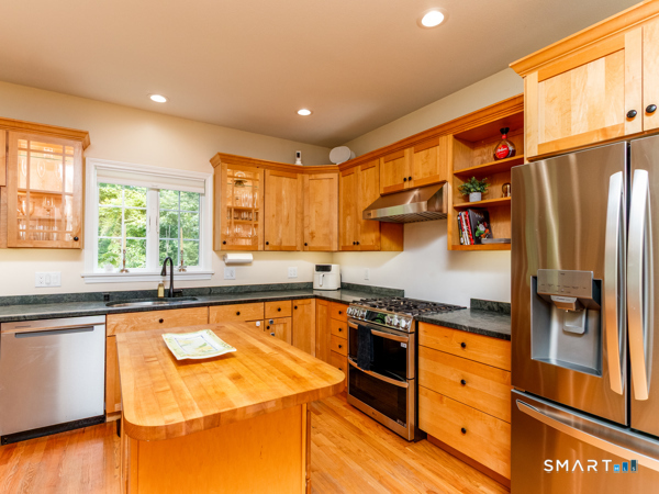 34 R Goldfinch Road Durham, CT 06422 - Photo 10 of 36 Kitchen