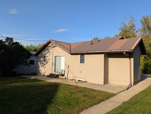 $105,000 | 202 Hill Street, Russell, MN 56169