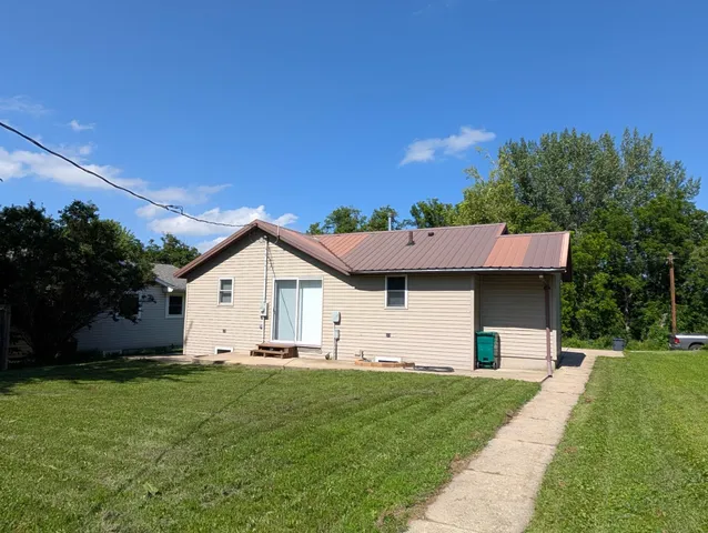 $105,000 | 202 Hill Street, Russell, MN 56169