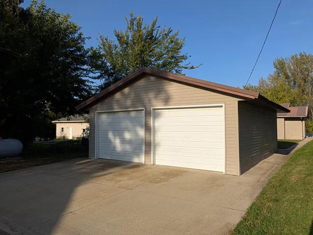 $105,000 | 202 Hill Street, Russell, MN 56169