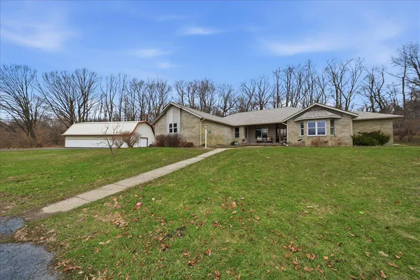 $750,000 | 467 North 211 East, Valparaiso, IN 46383