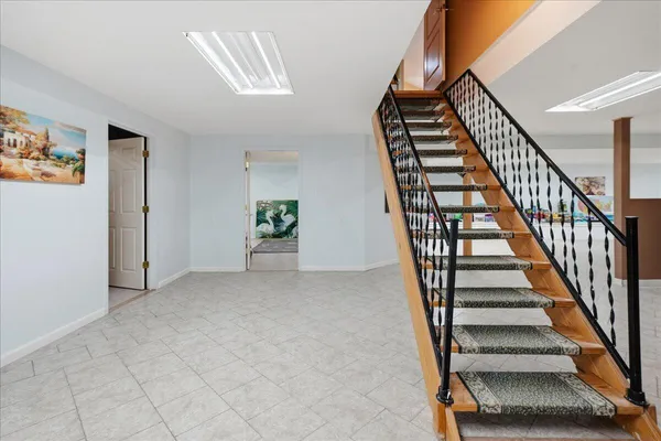 $750,000 | 467 North 211 East, Valparaiso, IN 46383