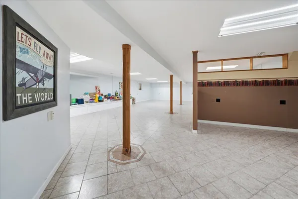 $750,000 | 467 North 211 East, Valparaiso, IN 46383