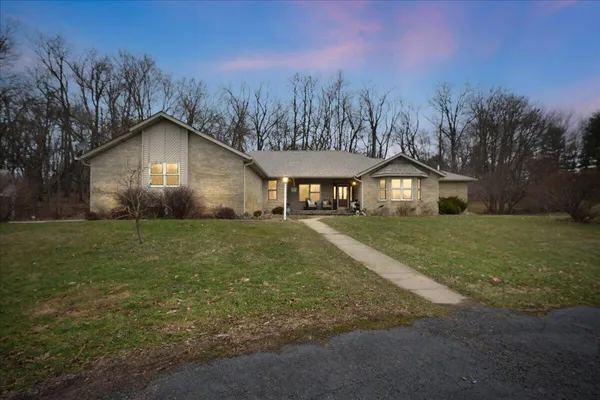 $750,000 | 467 North 211 East, Valparaiso, IN 46383
