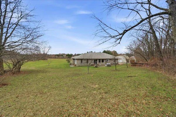 $750,000 | 467 North 211 East, Valparaiso, IN 46383