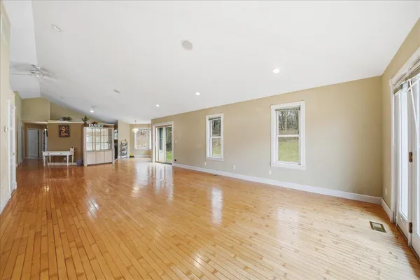 $750,000 | 467 North 211 East, Valparaiso, IN 46383